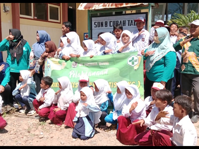 Skrining Kesehatan di SDN 8 Curah Tatal Bersama Puskesmas Arjasa, Penuh Antusiasme dan Keceriaan